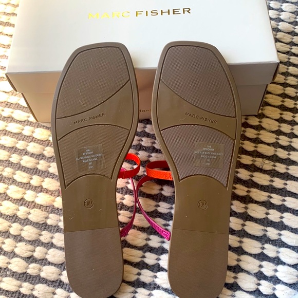 MARC FISHER BONINA STYLE SANDAL SZ10 NEW IN BOX - Picture 3 of 4